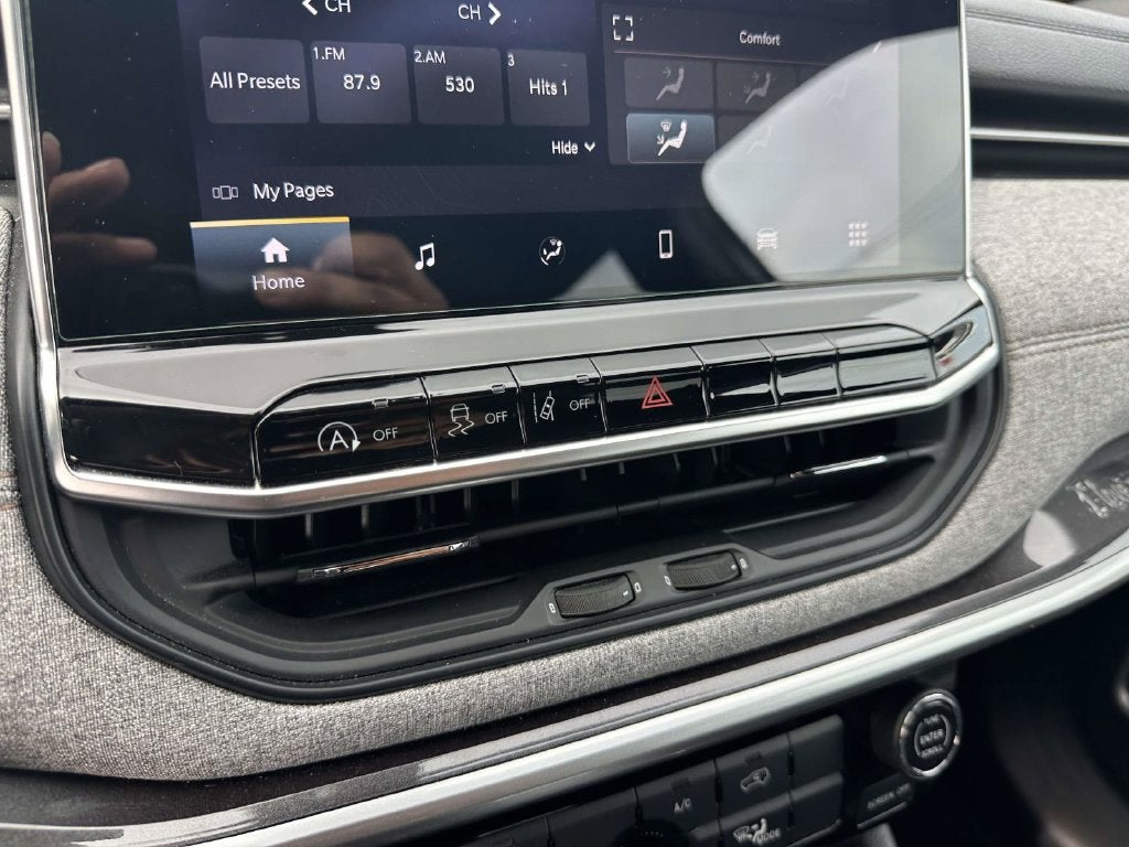 2023 Jeep Compass Latitude Lux
