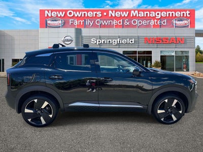 2025 Nissan Kicks SR
