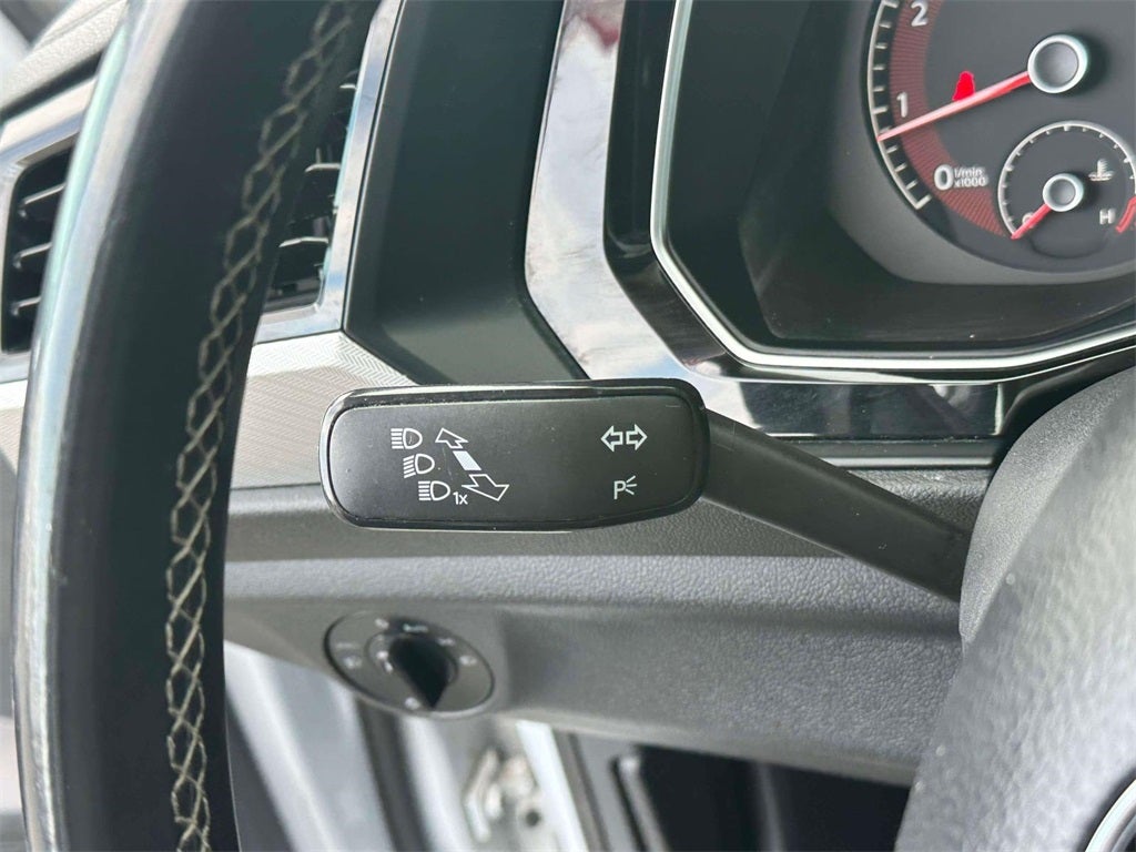 2019 Volkswagen Jetta R-Line