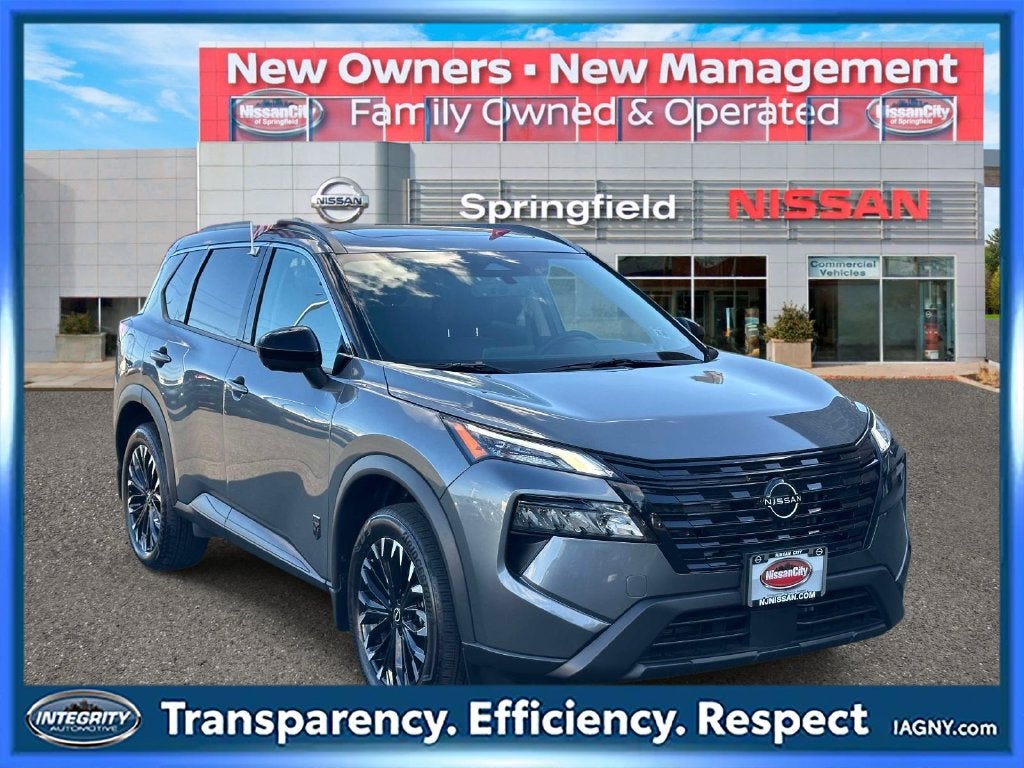 2026 Nissan Rogue Dark Armor™