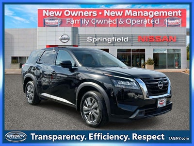2025 Nissan Pathfinder S