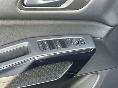 2025 Nissan Pathfinder S