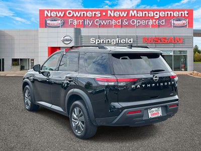 2025 Nissan Pathfinder SV