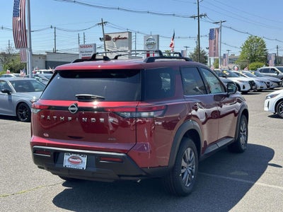 2026 Nissan Pathfinder SV