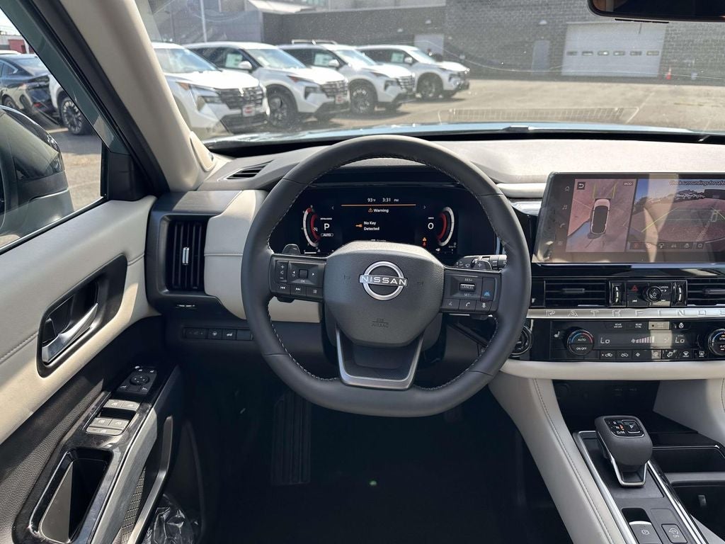 2026 Nissan Pathfinder SL