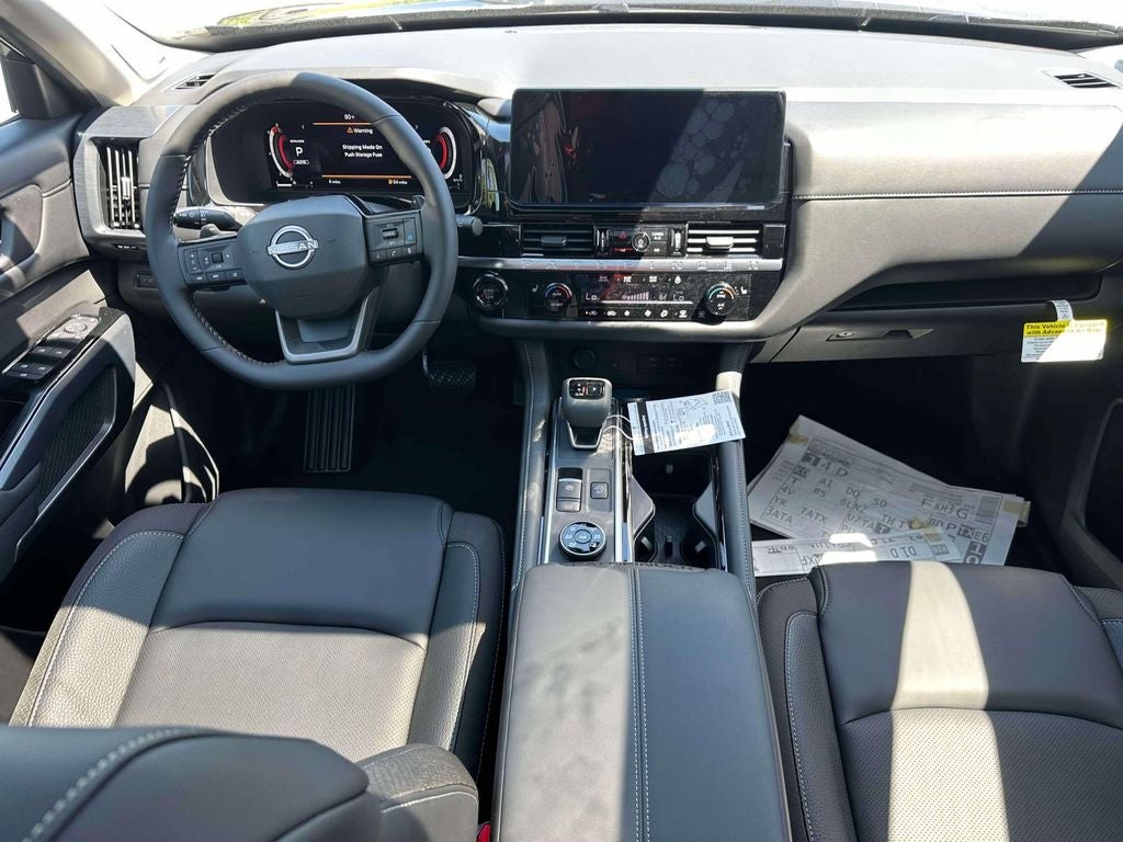 2026 Nissan Pathfinder SL