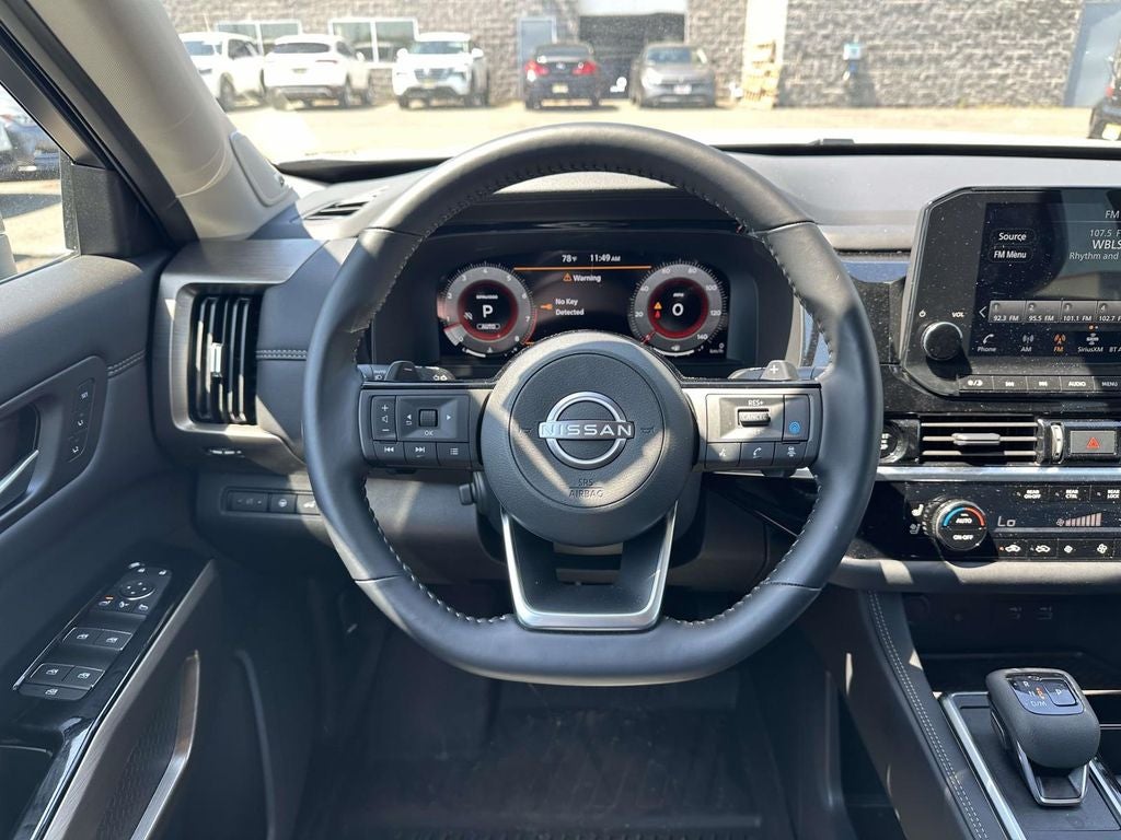 2025 Nissan Pathfinder Platinum