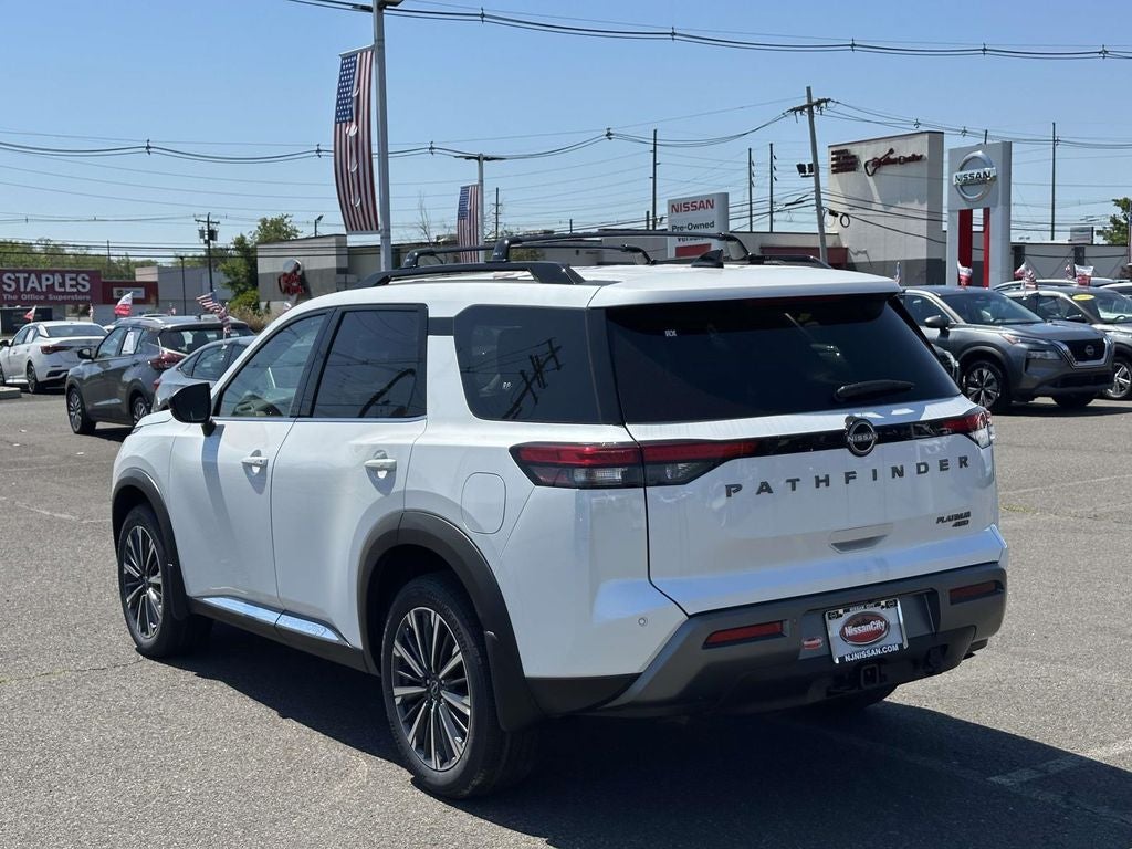 2026 Nissan Pathfinder Platinum