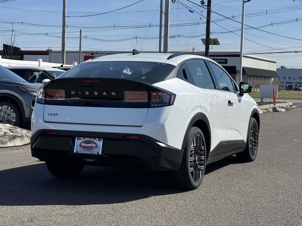2026 Nissan LEAF Platinum+