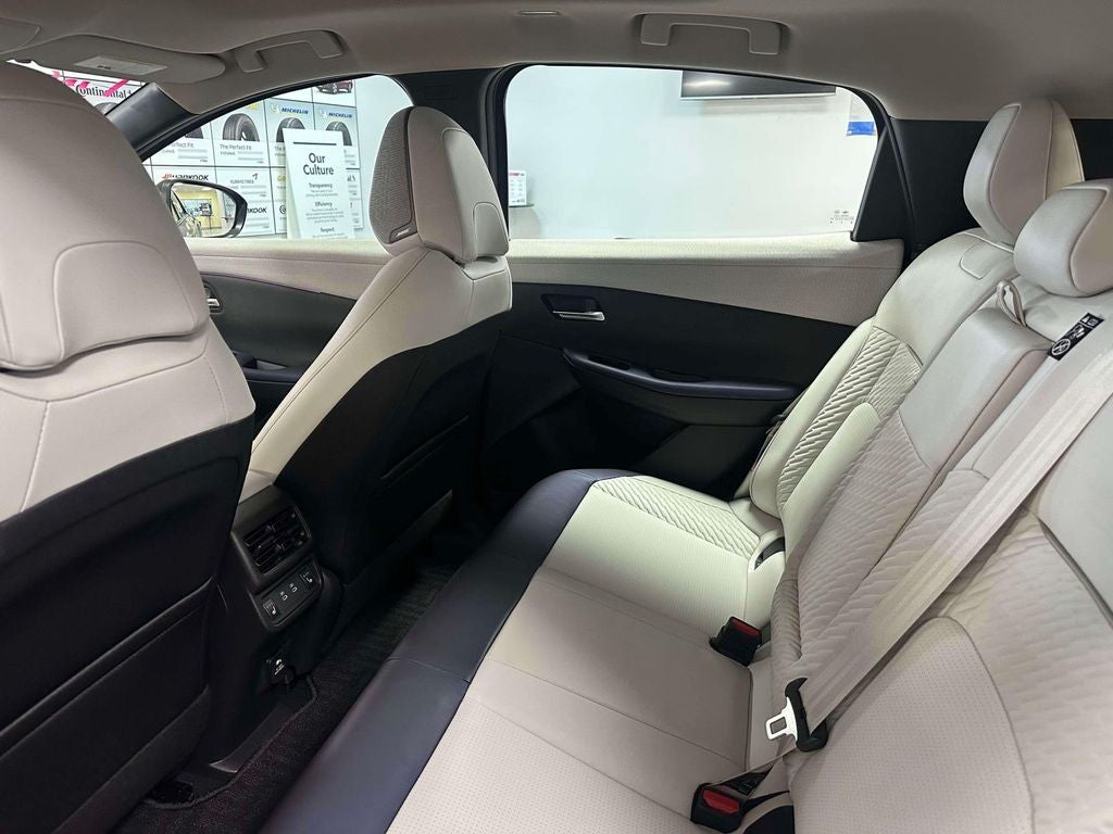 2026 Nissan LEAF Platinum+