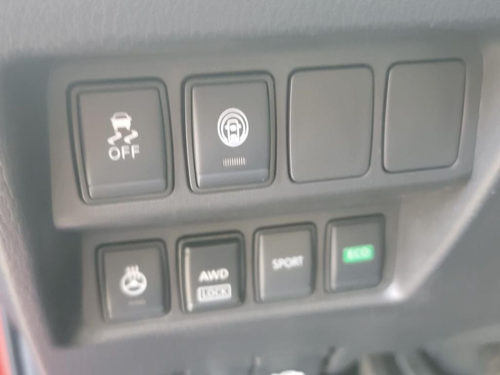 2022 Nissan Rogue Sport SV CERTIFIED