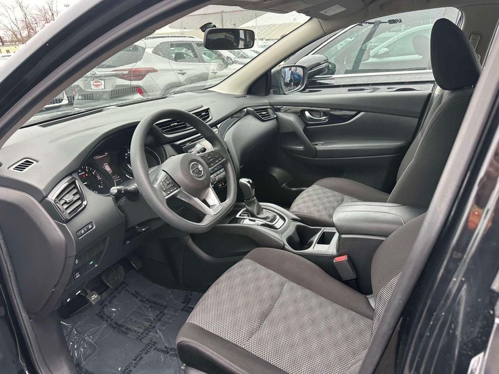 2017 Nissan Rogue Sport SV