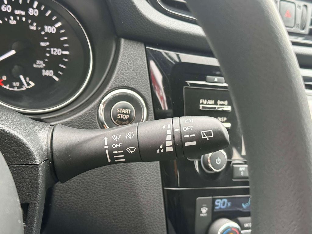 2017 Nissan Rogue Sport SV