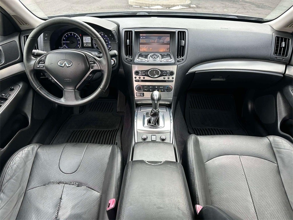 2011 INFINITI G37 X