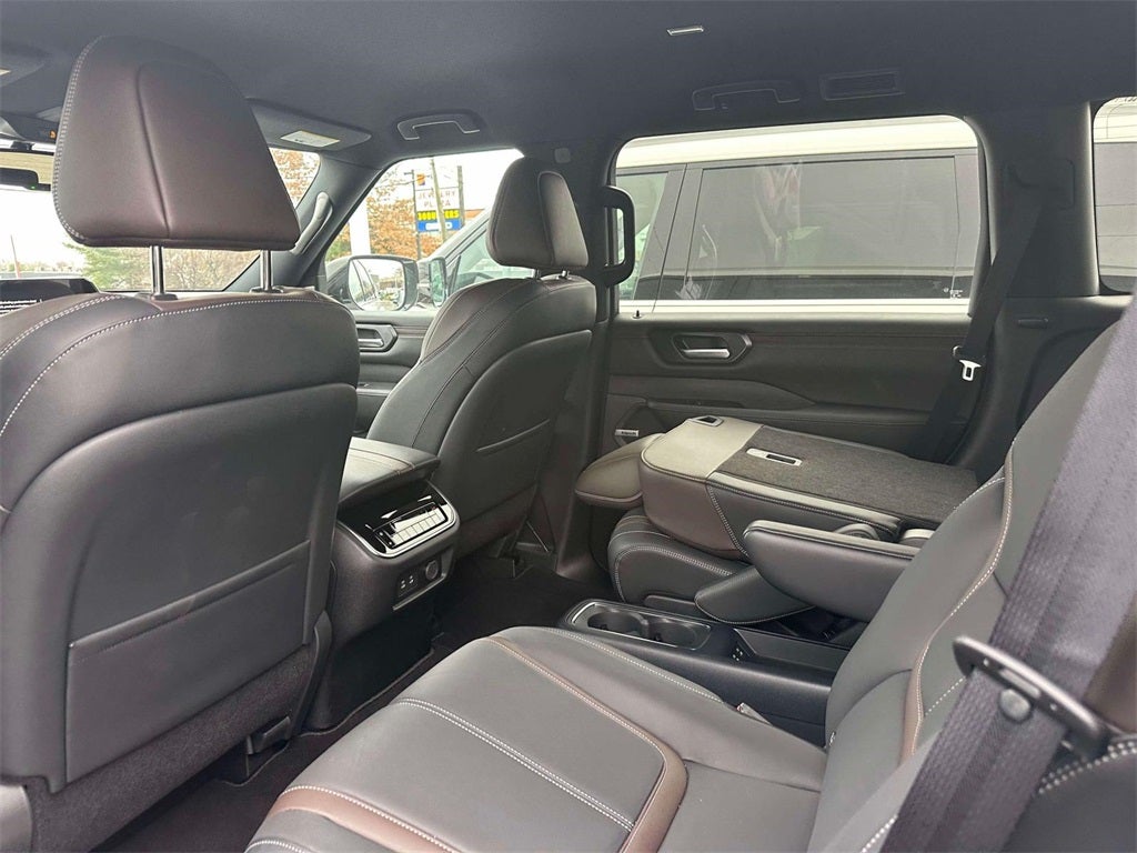 2025 Nissan Armada SL