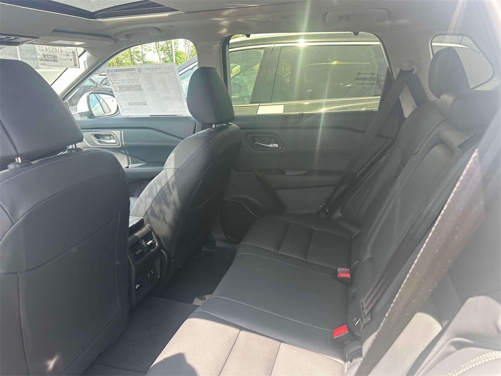 2025 Nissan Rogue SL