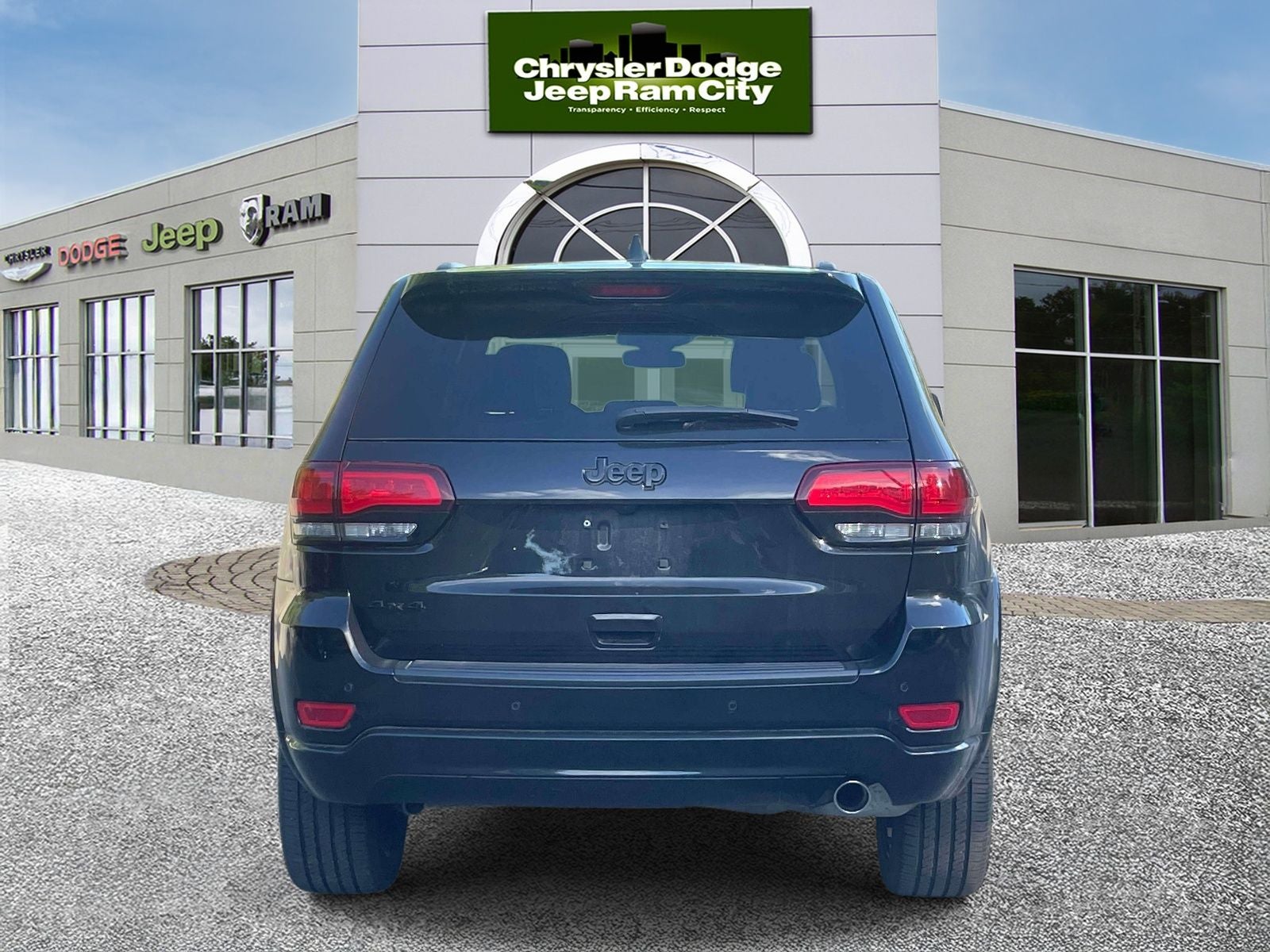 2021 Jeep Grand Cherokee Laredo X 4x4