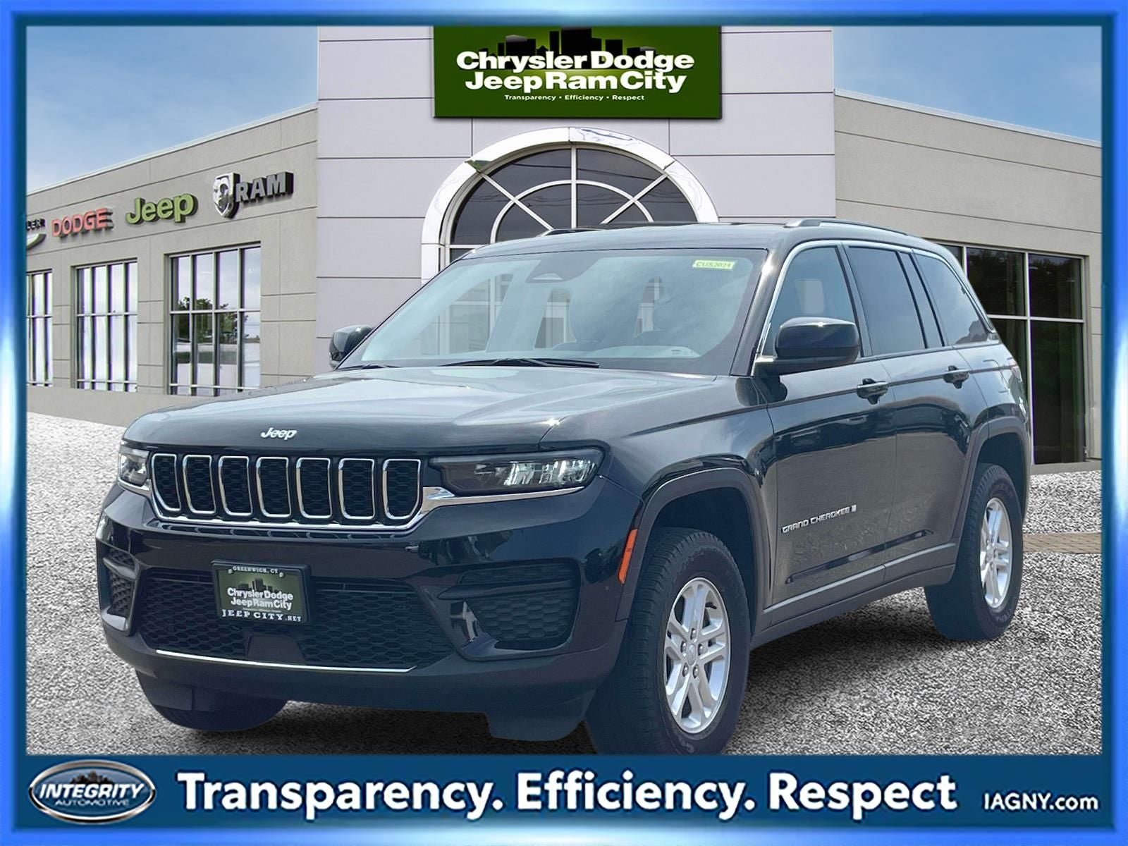 2023 Jeep Grand Cherokee Laredo 4x4