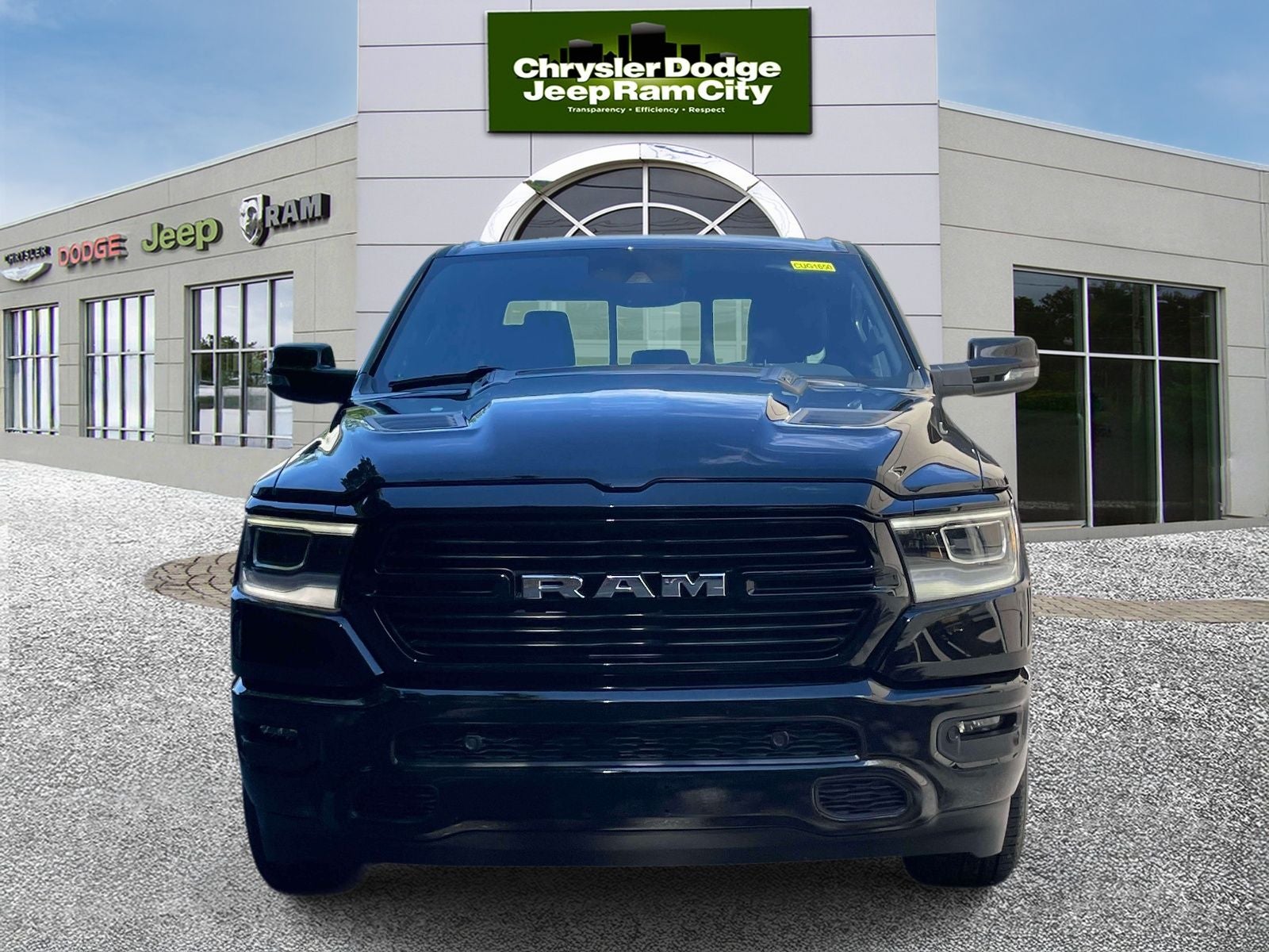 2023 RAM 1500 Laramie Crew Cab 4x4 5'7' Box