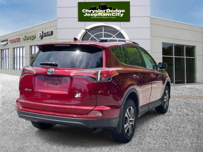 2018 Toyota RAV4 LE