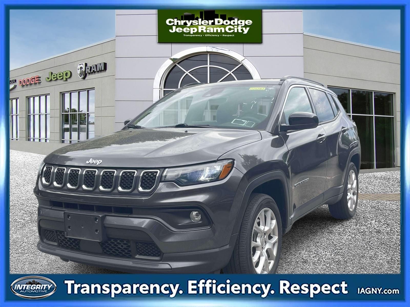 2023 Jeep Compass Latitude Lux FWD