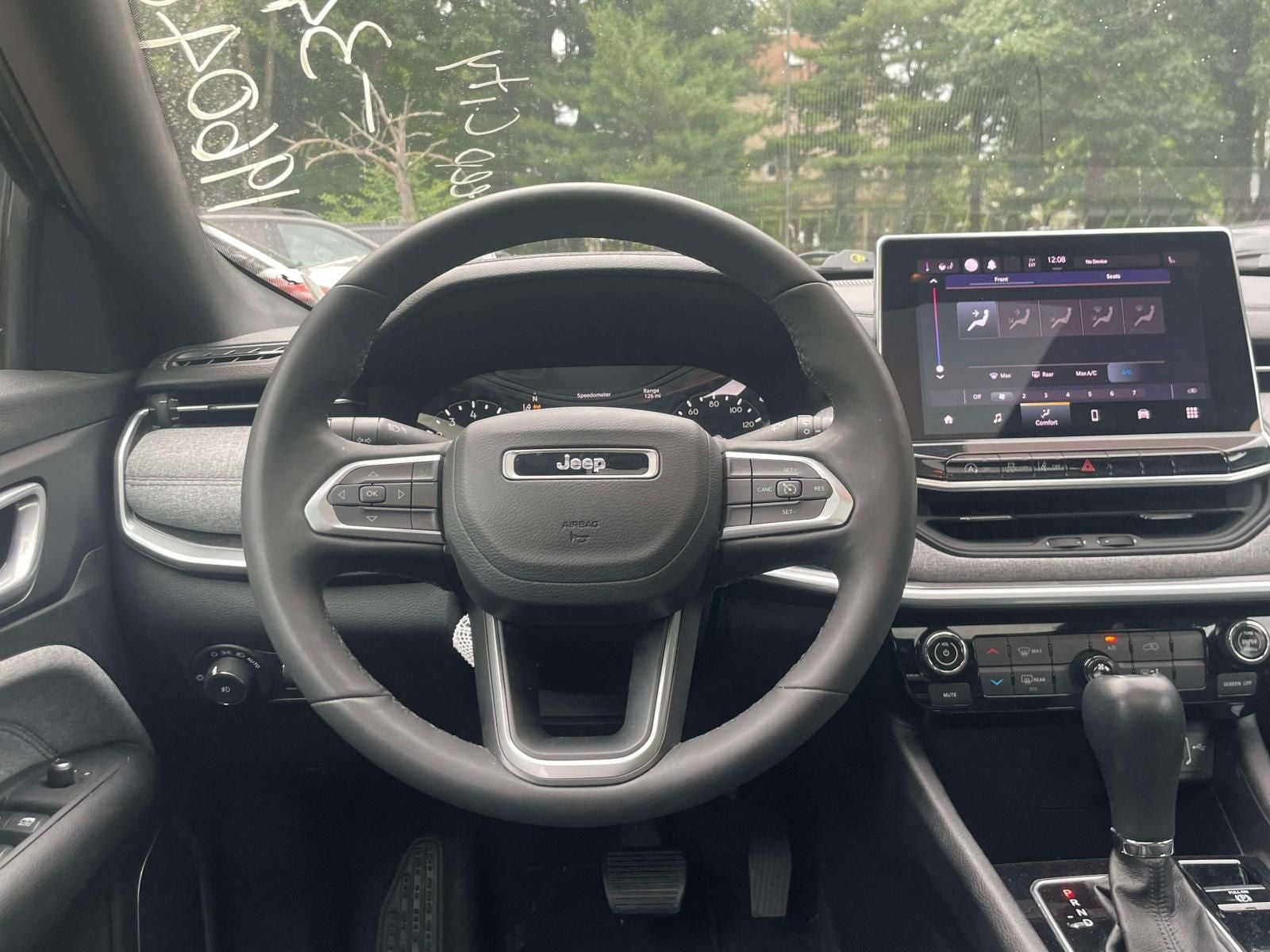 2023 Jeep Compass Latitude Lux FWD