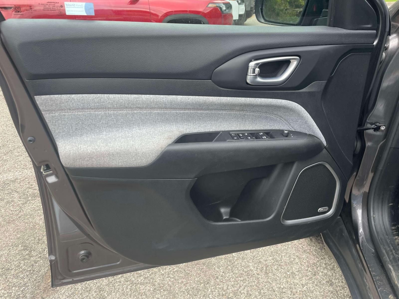 2023 Jeep Compass Latitude Lux FWD