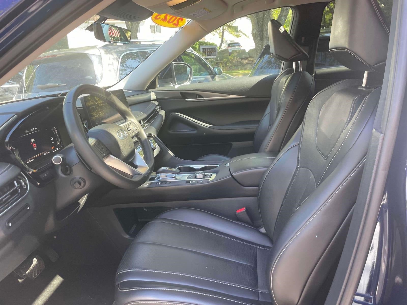 2023 INFINITI QX60 LUXE AWD