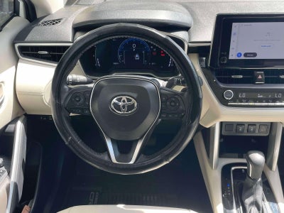 2024 Toyota Corolla Cross XLE