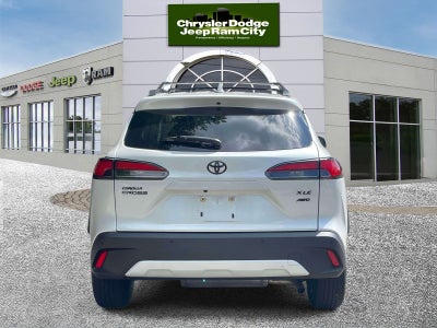 2024 Toyota Corolla Cross XLE