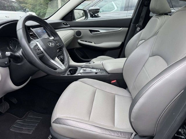 2023 INFINITI QX50 LUXE AWD