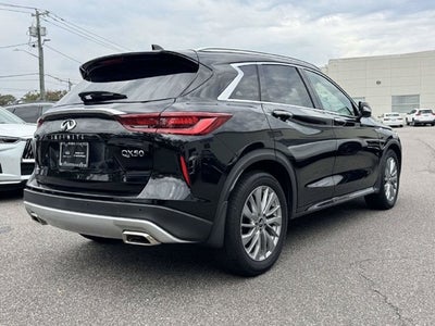 2023 INFINITI QX50 LUXE AWD