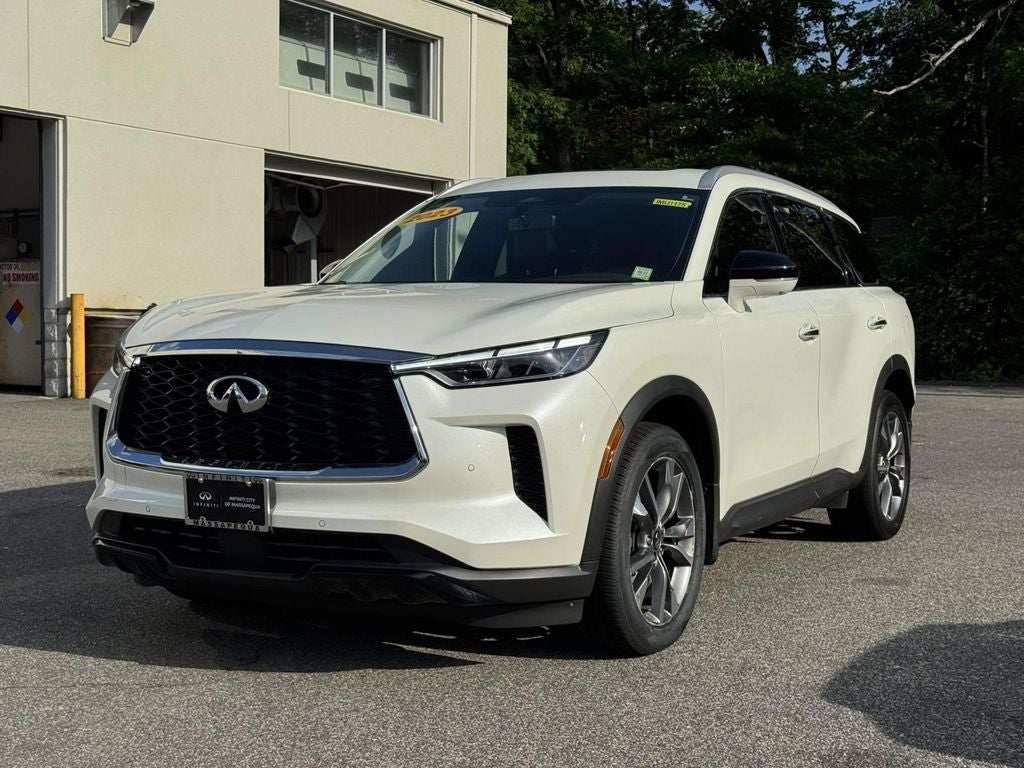 2023 INFINITI QX60 LUXE AWD