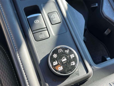 2025 Nissan Pathfinder S