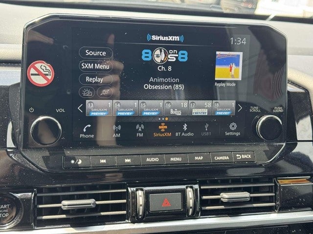 2025 Nissan Pathfinder SL
