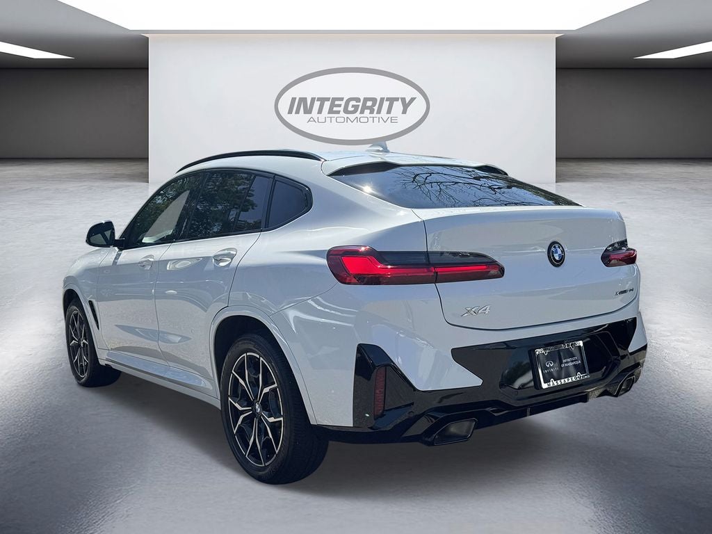 2024 BMW X4 xDrive30i
