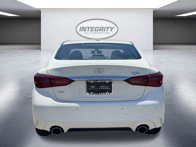 2022 INFINITI Q50 LUXE AWD