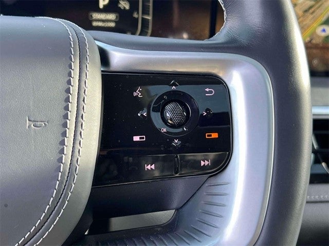 2025 INFINITI QX80 Sensory 4WD