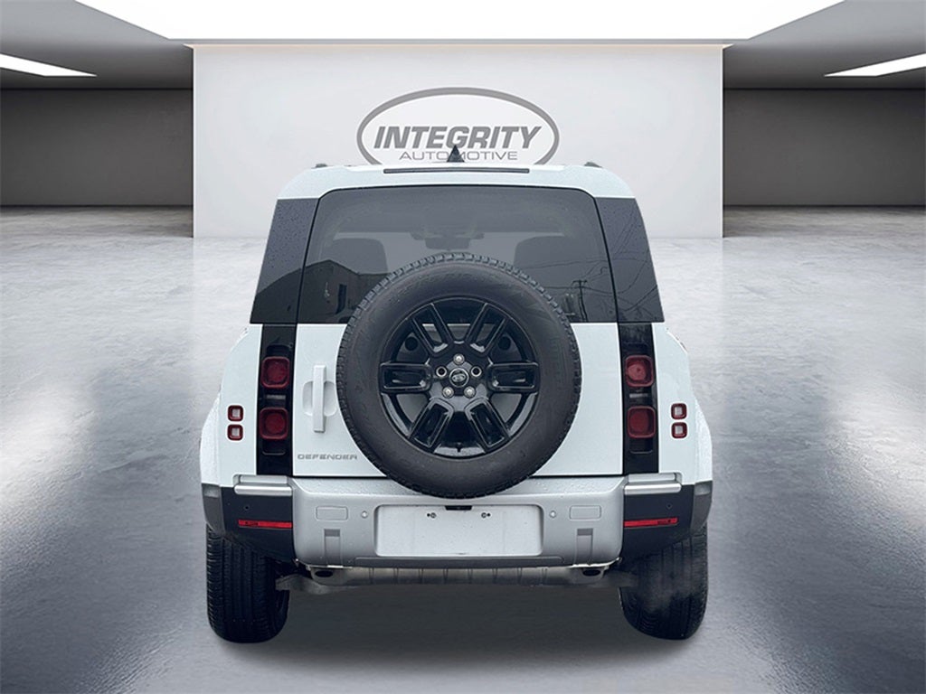 2024 Land Rover Defender 110 S