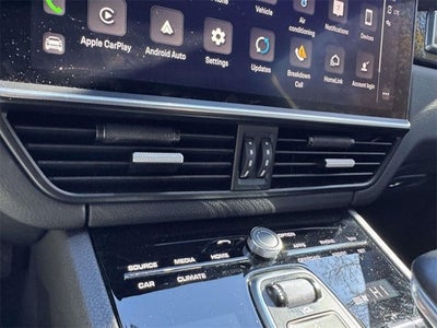 2023 Porsche Cayenne Platinum Edition