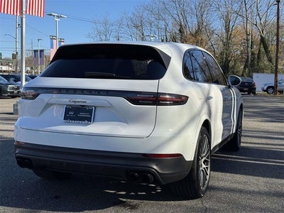 2023 Porsche Cayenne Platinum Edition