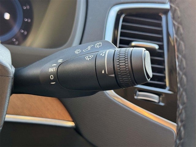 2023 Volvo XC90 B6 Plus 6-Seater