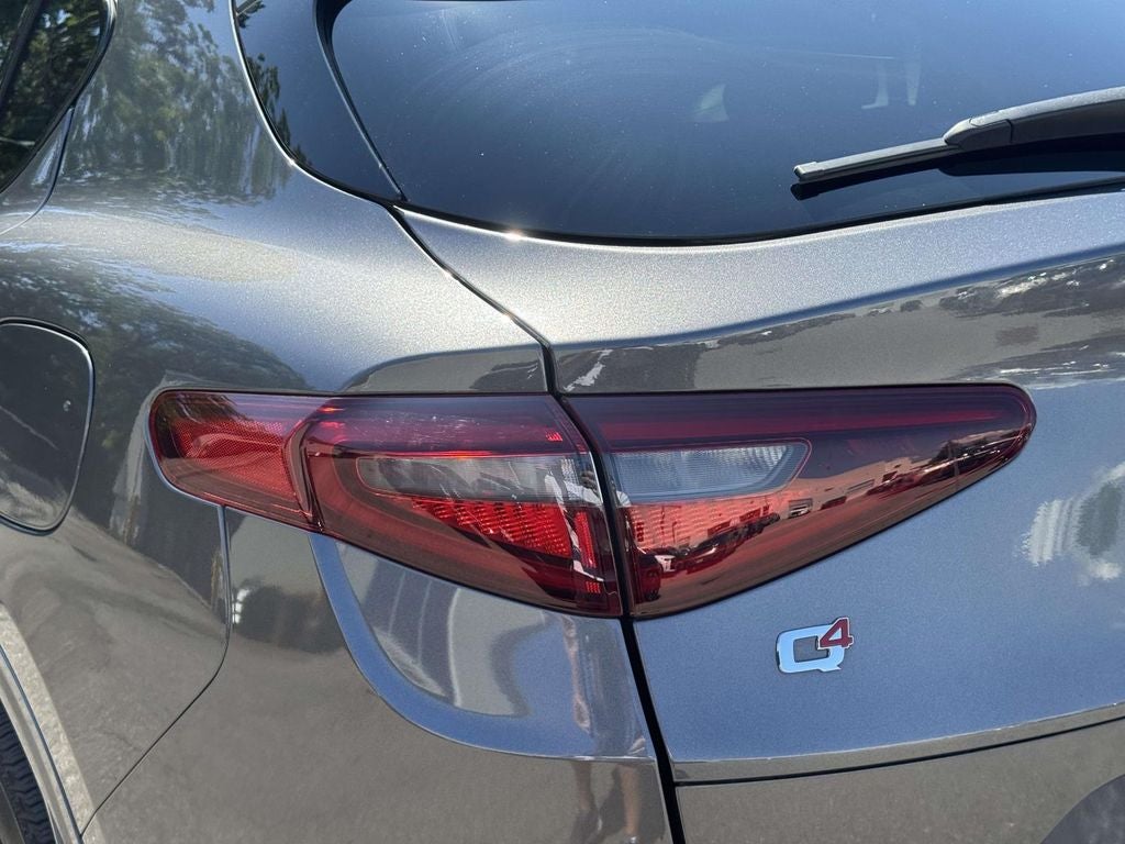 2023 Alfa Romeo Stelvio Veloce