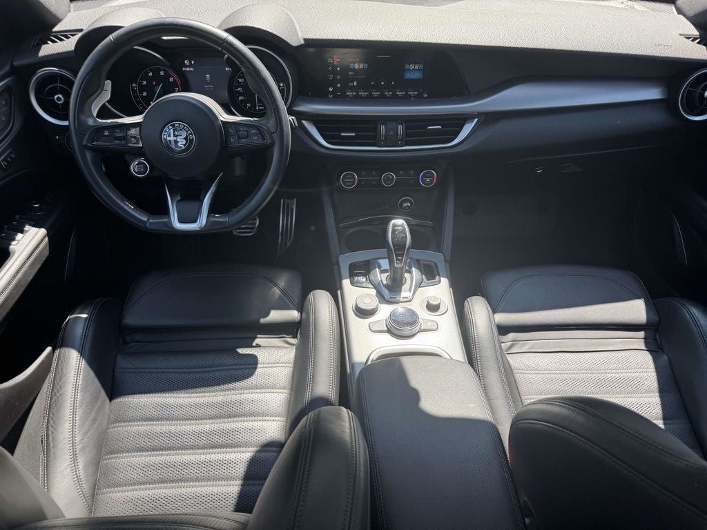 2023 Alfa Romeo Stelvio Veloce