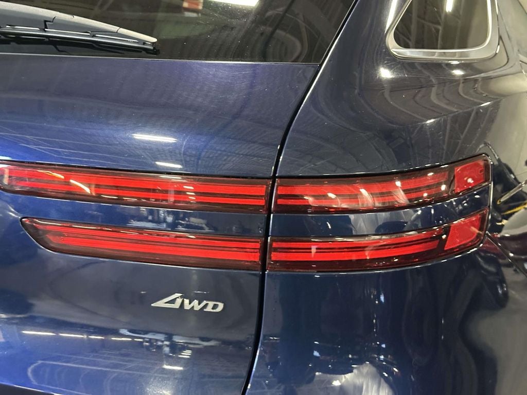 2022 Genesis GV70 2.5T Select