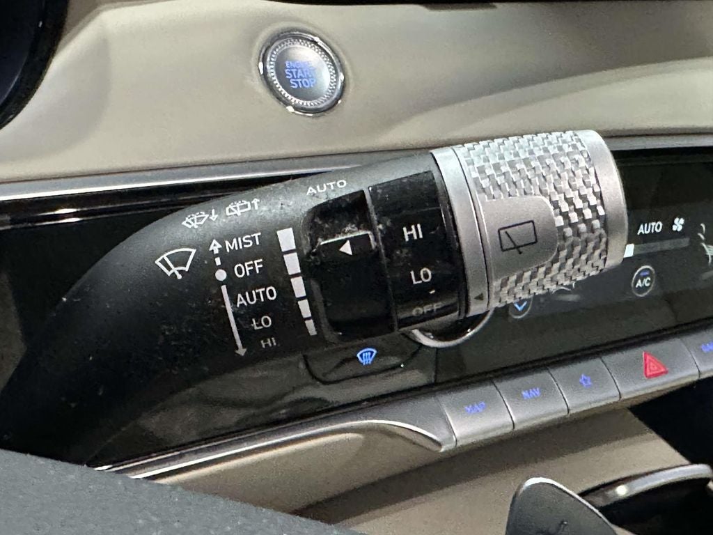 2022 Genesis GV70 2.5T Select