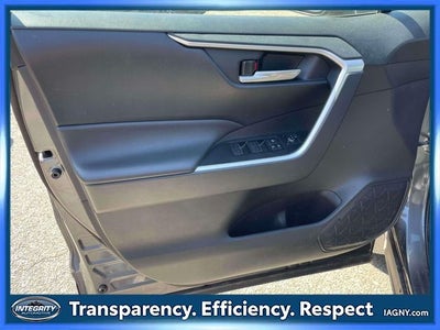 2025 Toyota RAV4 XLE AWD