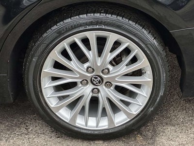2018 Toyota Camry Hybrid LE