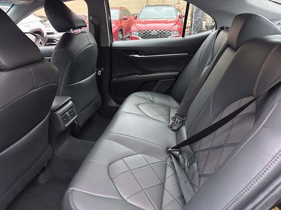 2018 Toyota Camry Hybrid LE