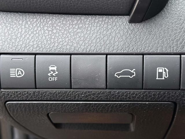 2018 Toyota Camry Hybrid LE